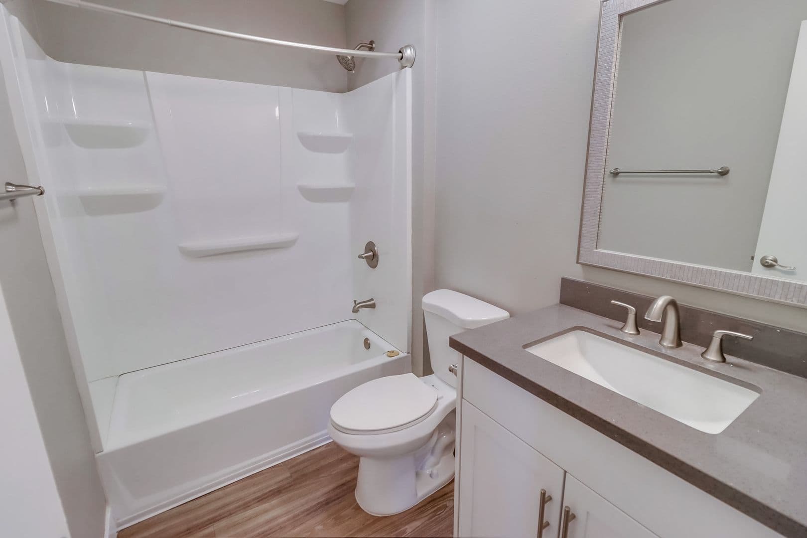 Imperial Beach Apartment: 812 12th St