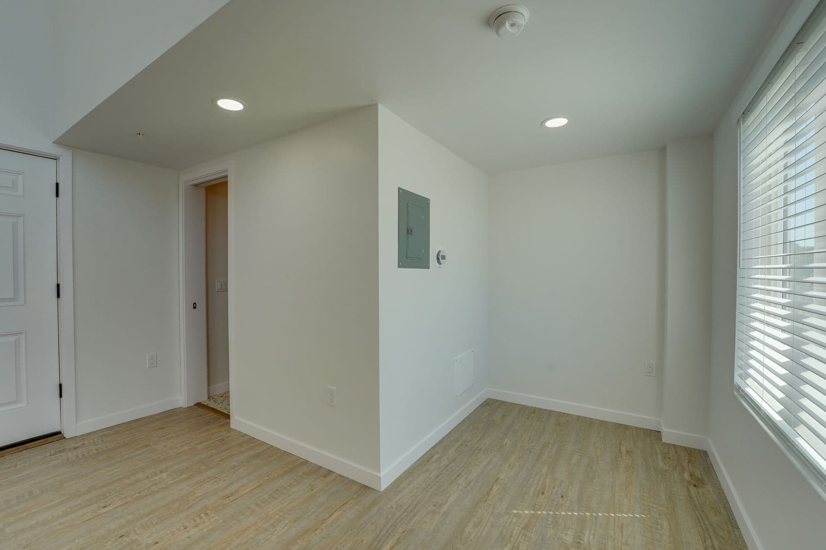 San Diego Apartment: 1239 Robinson Avenue