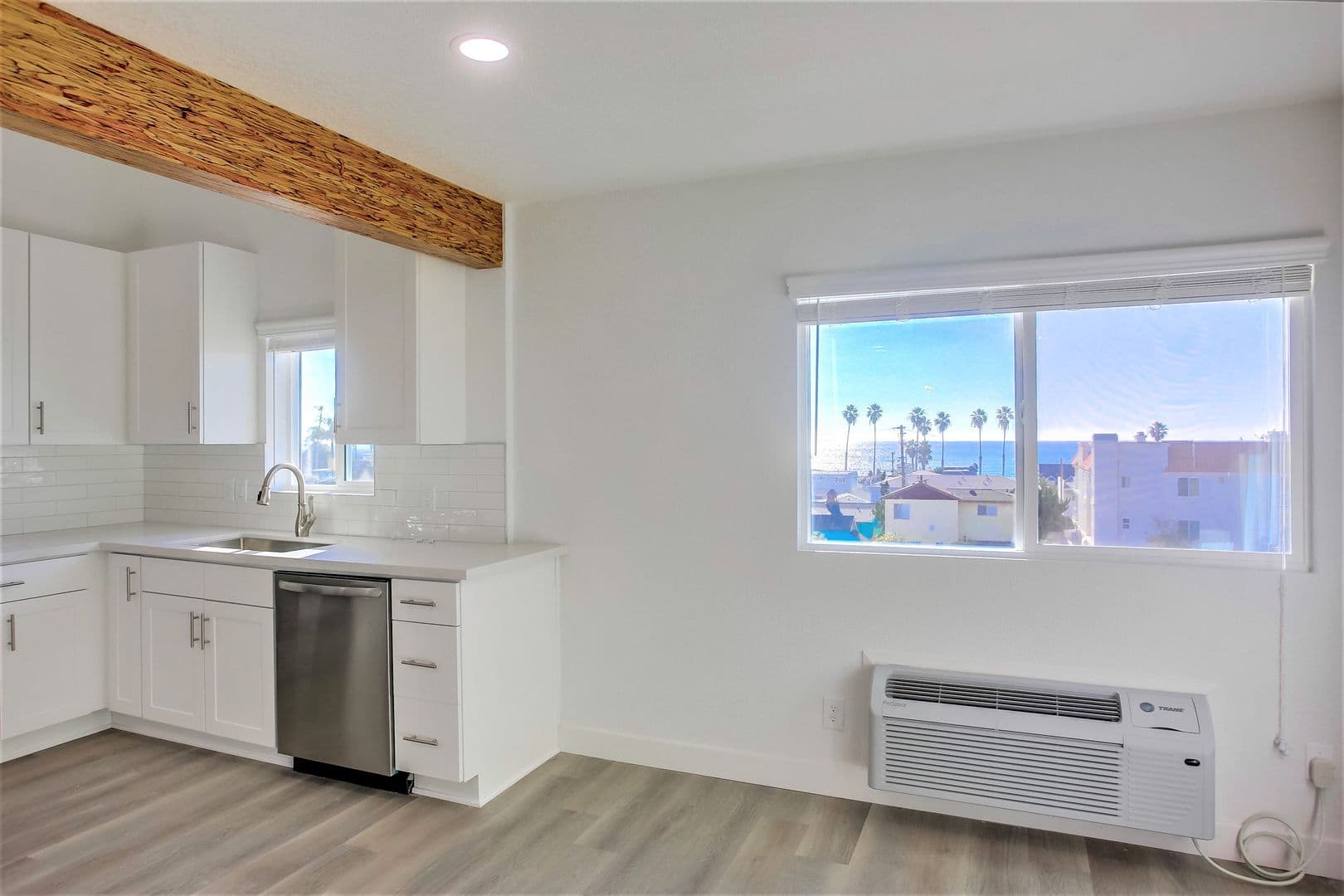 Oceanside Apartment: 1037 South Cleveland Street