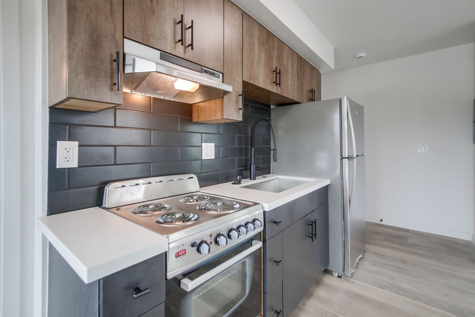 San Diego Apartment: 4820-4880 Clairemont Mesa Blvd