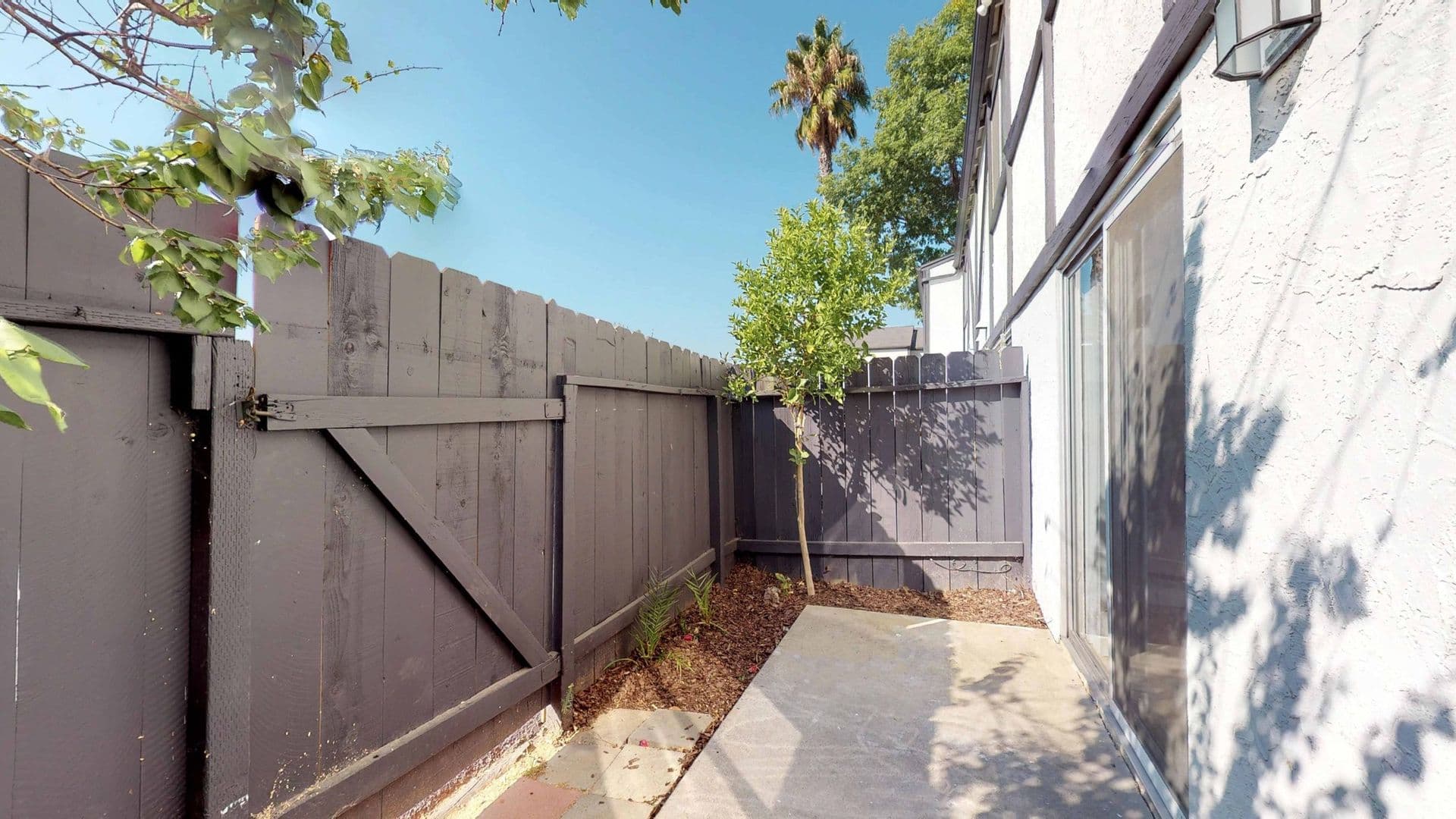 El Cajon Apartment: 1397 E. Washington Ave