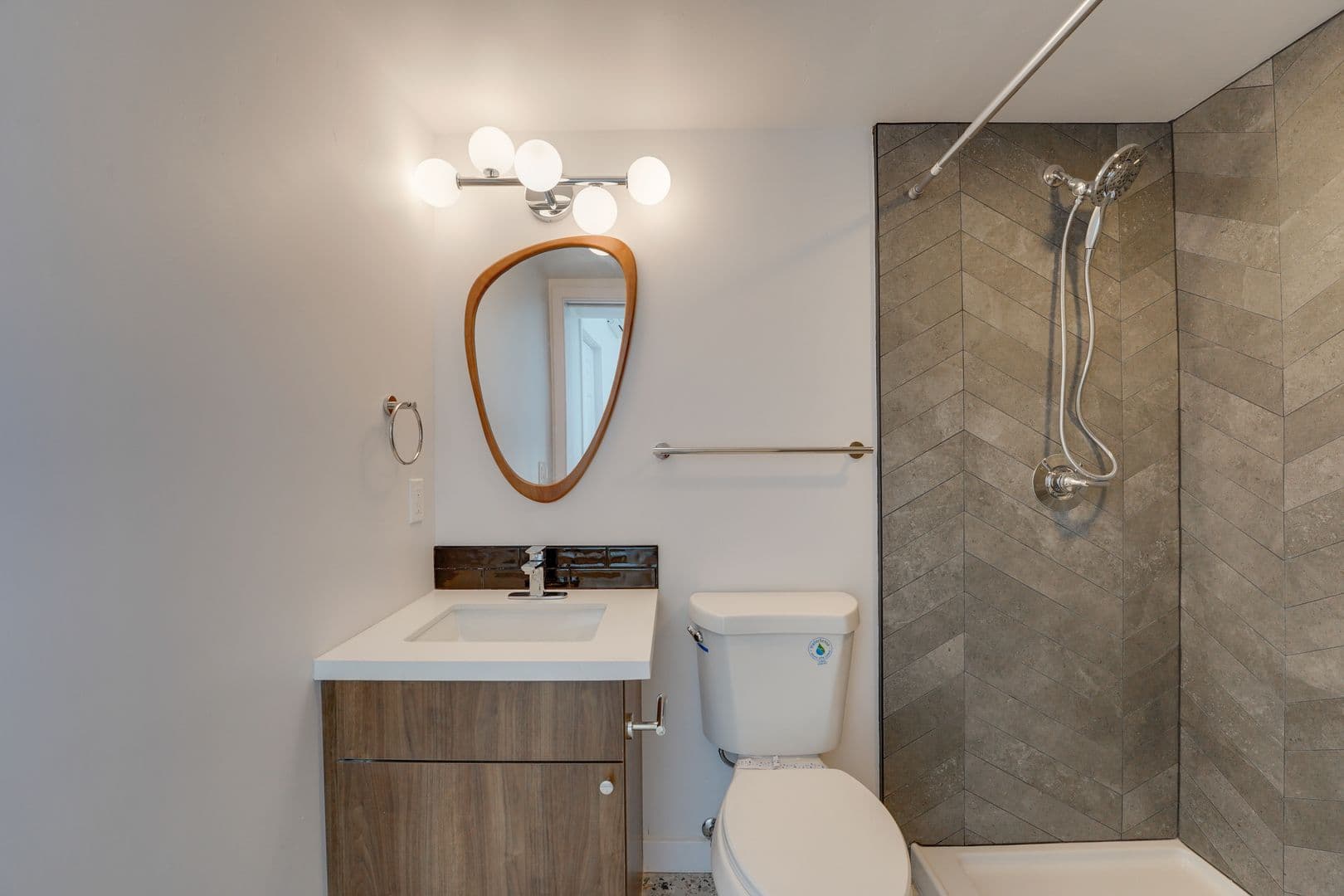 San Diego Apartment: 1239 Robinson Avenue