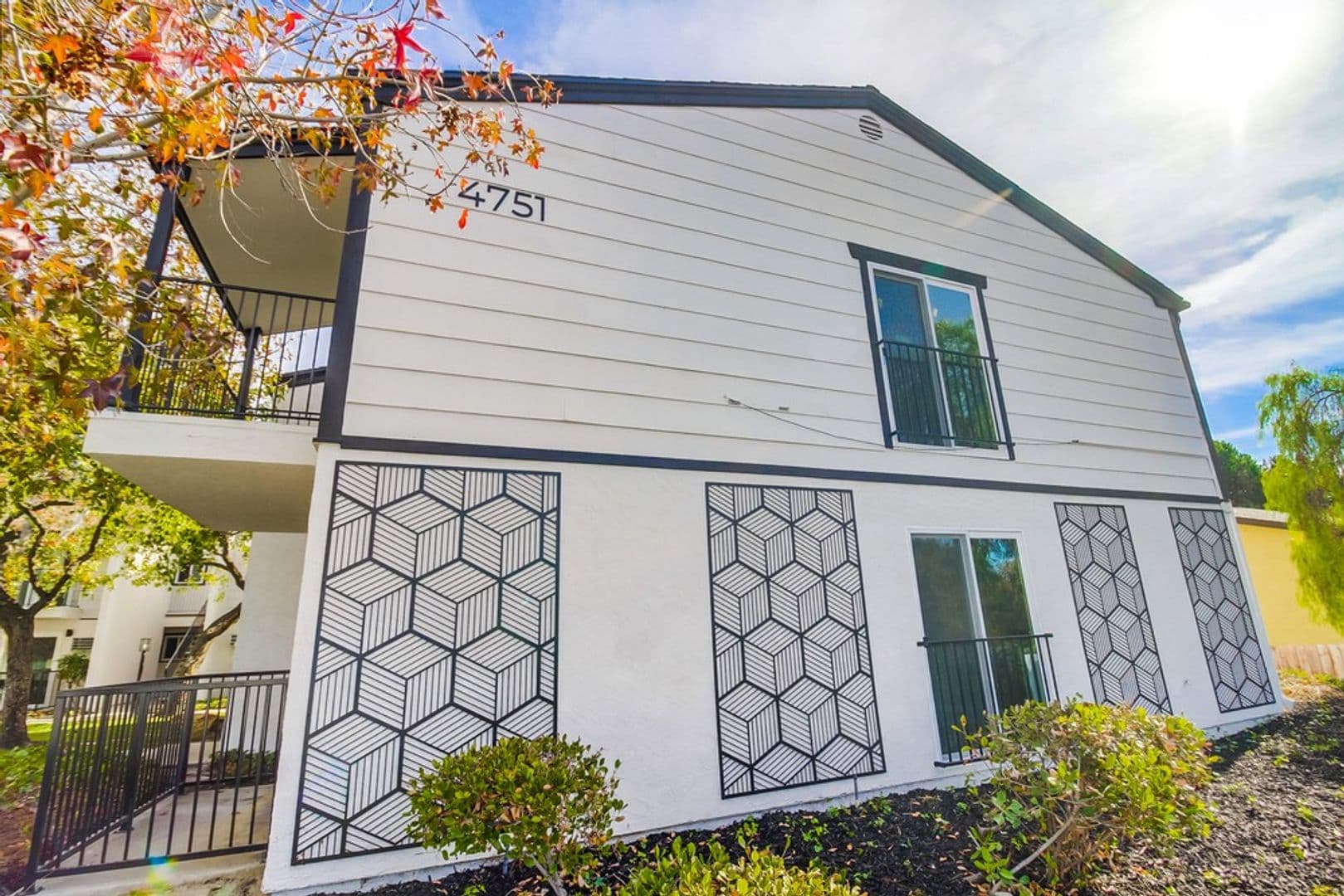 La Mesa Apartment: 4747-4757 Jessie Ave