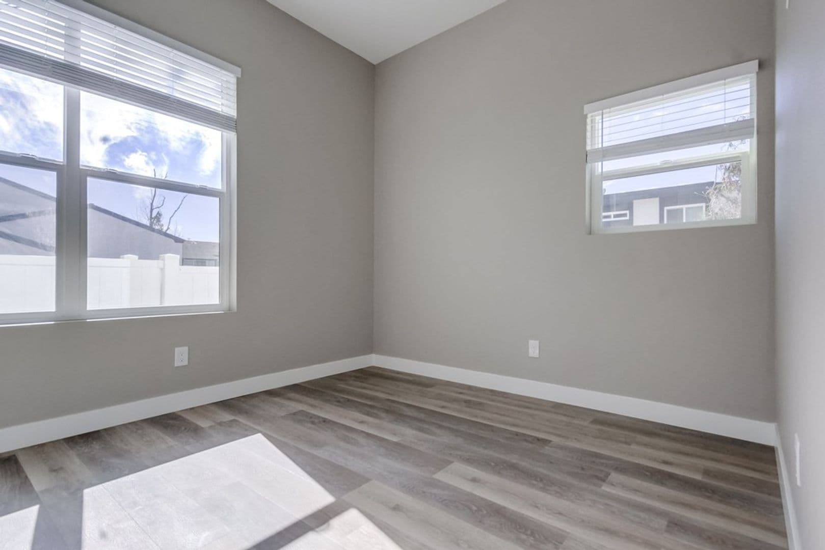 La Mesa Apartment: 4747-4757 Jessie Ave
