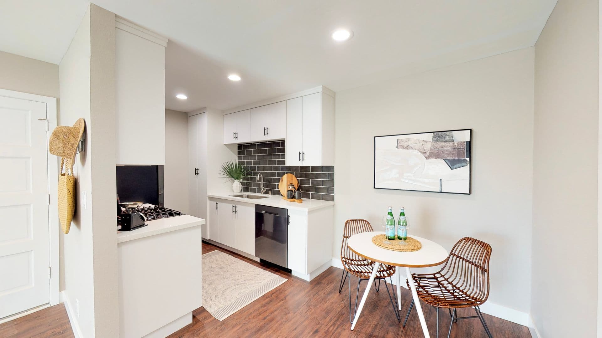 Carlsbad Apartment: 3380 Harding St