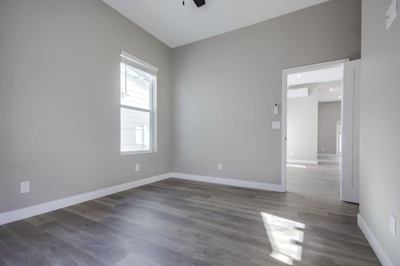 La Mesa Apartment: 4747-4757 Jessie Ave