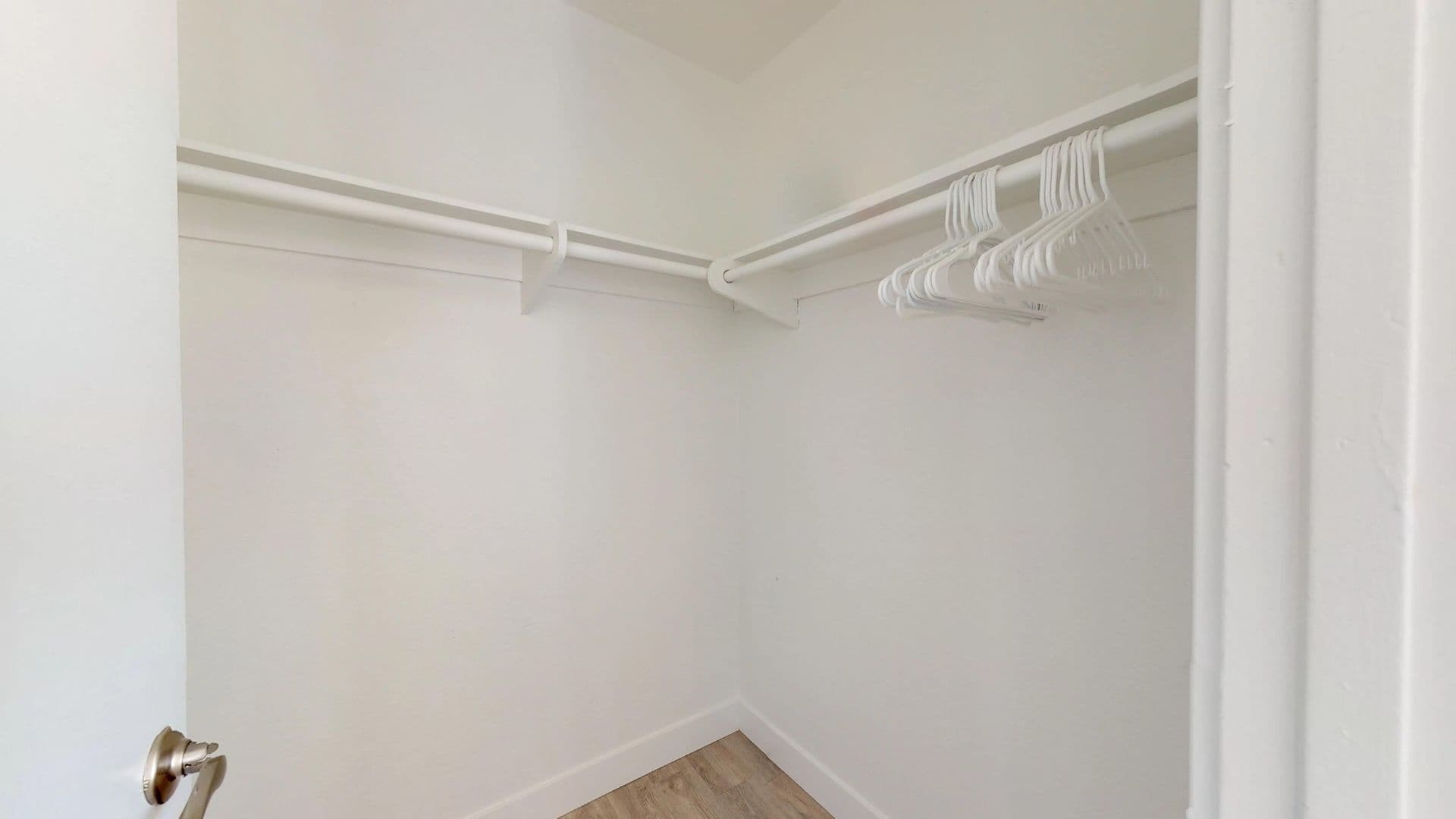 El Cajon Apartment: 1397 E. Washington Ave