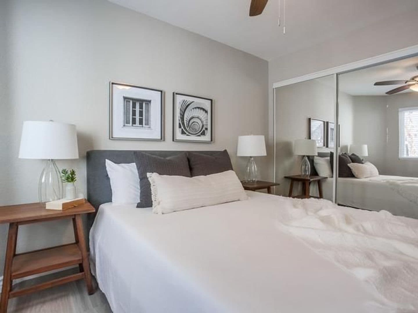 San Diego Apartment: 9808 Paseo Montalban