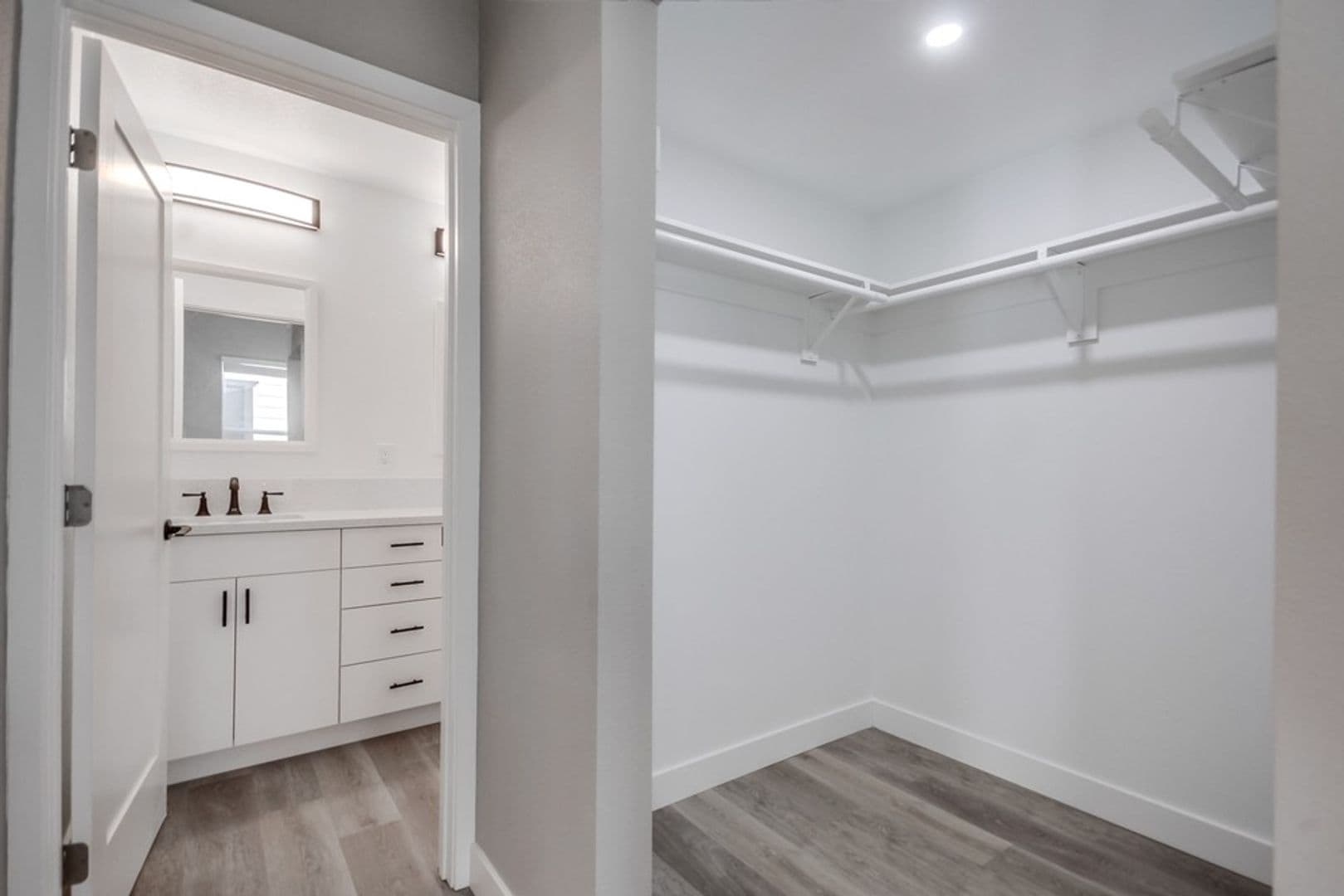 La Mesa Apartment: 4747-4757 Jessie Ave