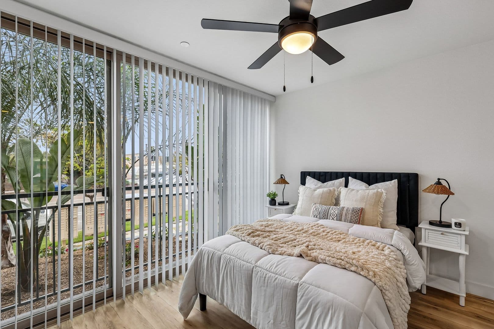 San Diego Apartment: 2330-2332 Grand Avenue