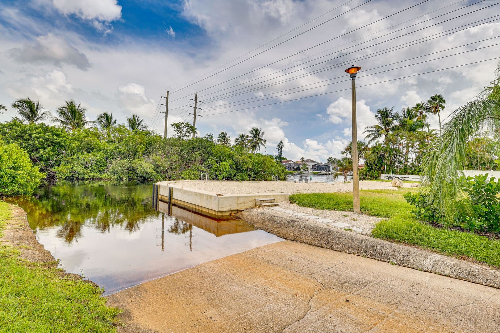 Ft. Myers House: 6030 Perthshire Ln
