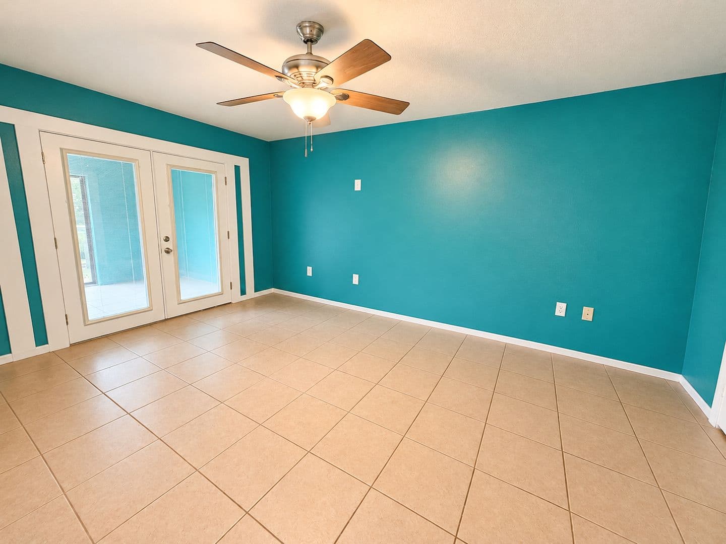 Cape Coral House: 1937 SE 37th St