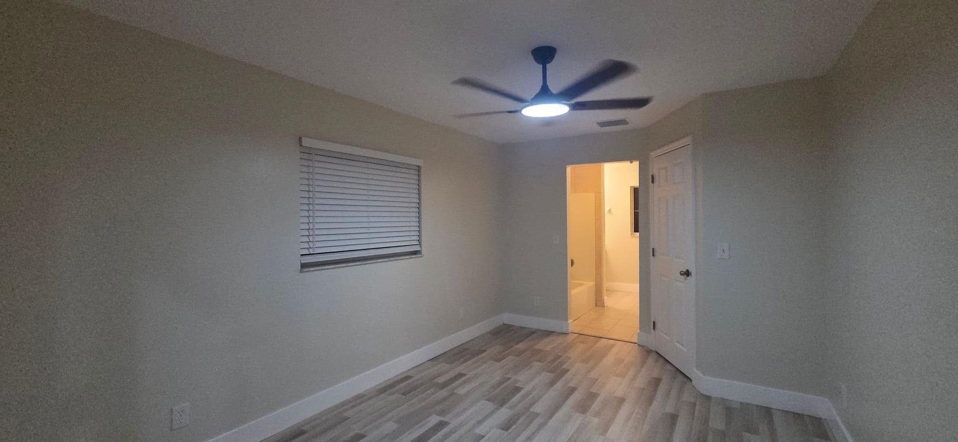 Cape Coral House: 1013 SE 12th Ter