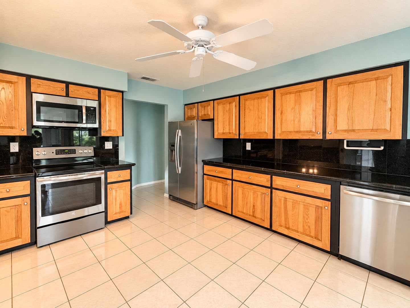 Cape Coral House: 1937 SE 37th St