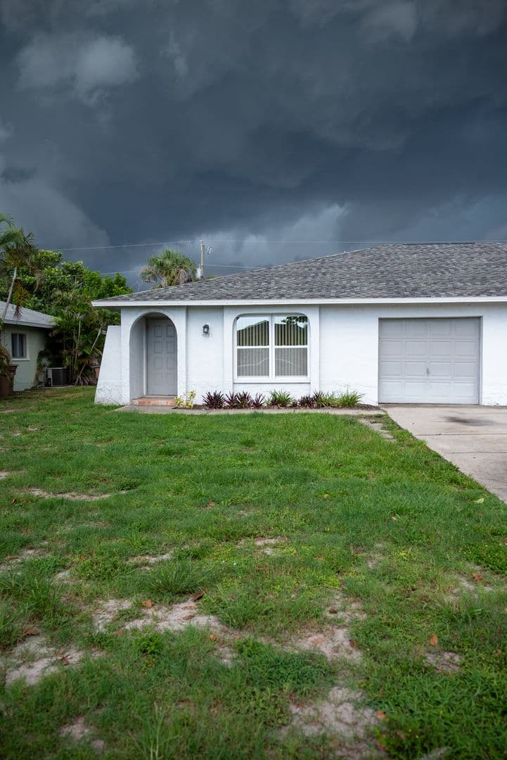 Cape Coral House: 4131 Skyline Blvd