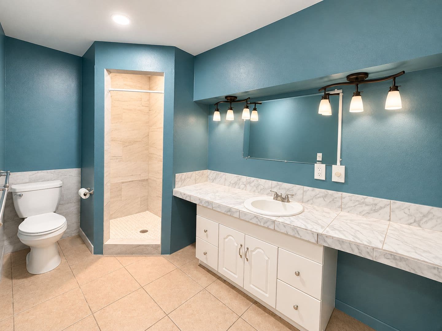 Cape Coral House: 1937 SE 37th St