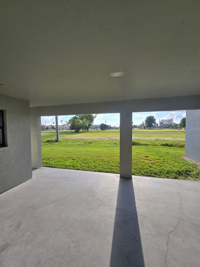 Cape Coral House: 4815 Triton Ct E #1