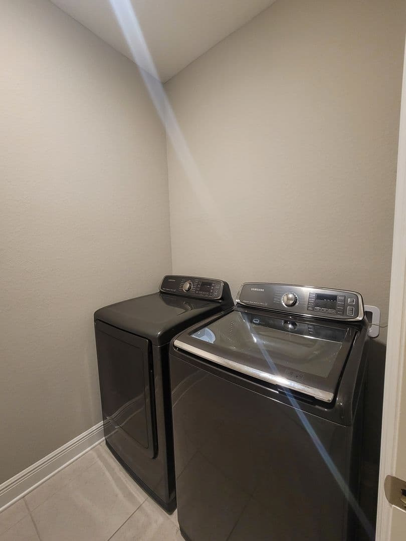 Cape Coral House: 1733 SW 38th Ln