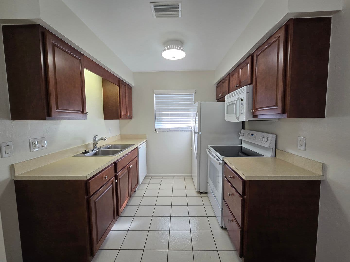 Cape Coral House: 4803 Triton Ct E #1