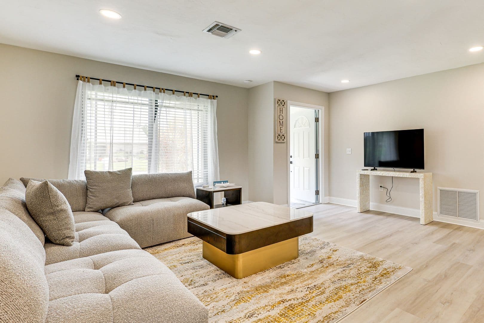 Ft. Myers House: 6030 Perthshire Ln