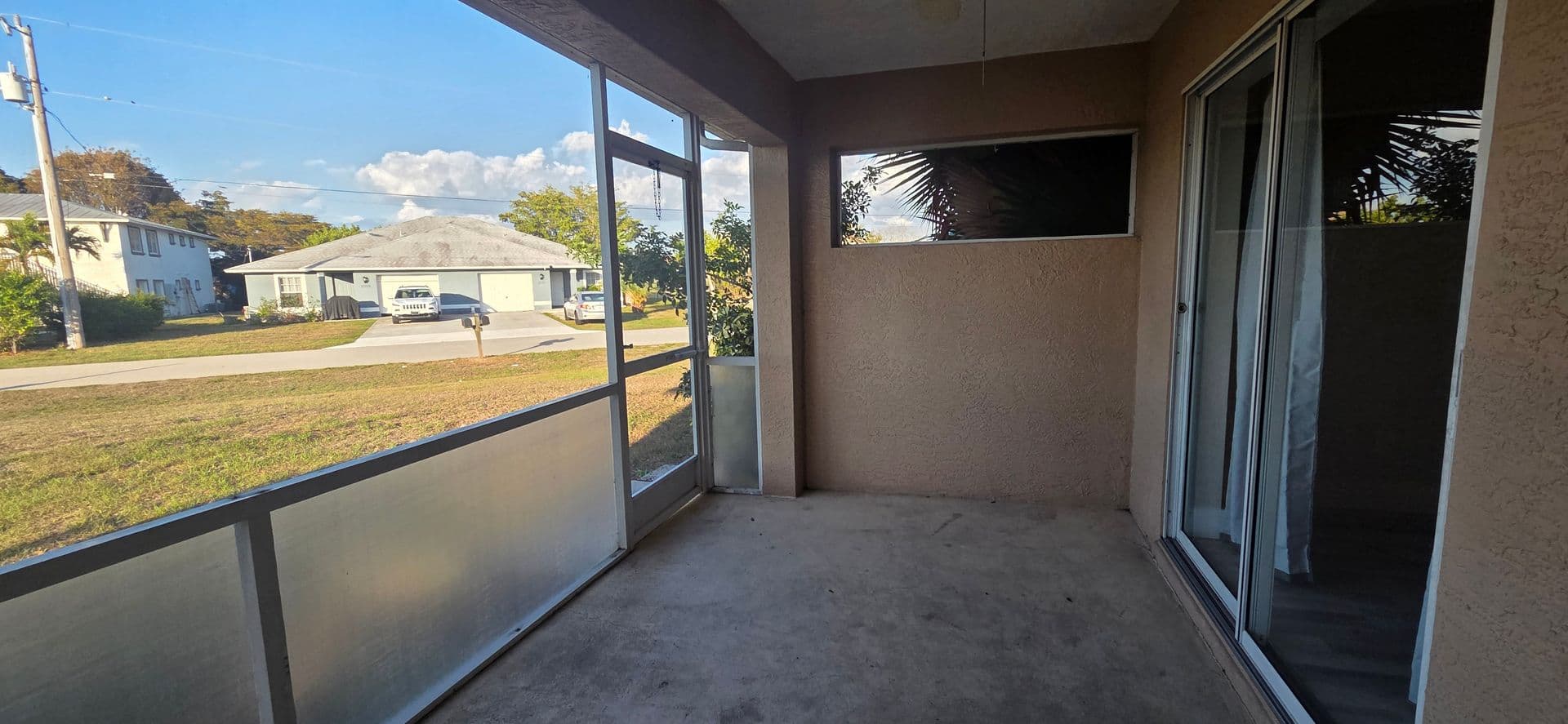 Cape Coral House: 1013 SE 12th Ter