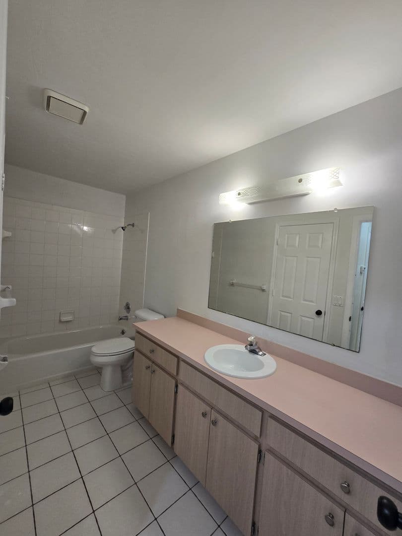 Cape Coral House: 4815 Triton Ct E #7