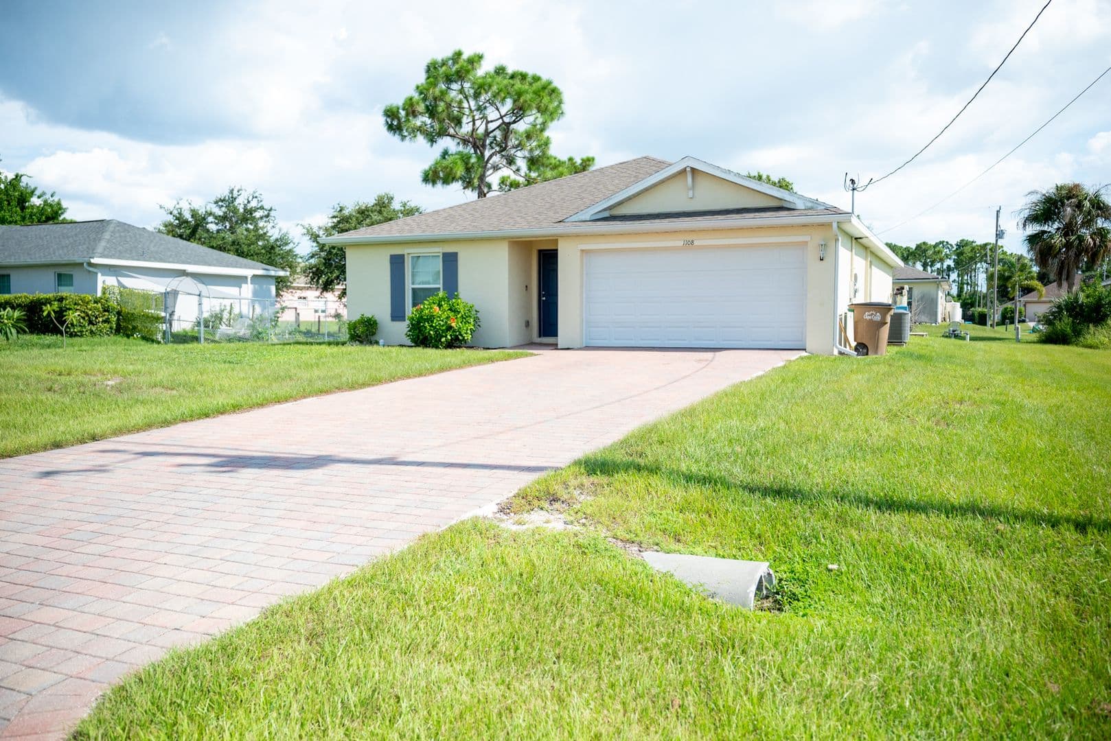 Cape Coral House: 1108 NE 36th Ln