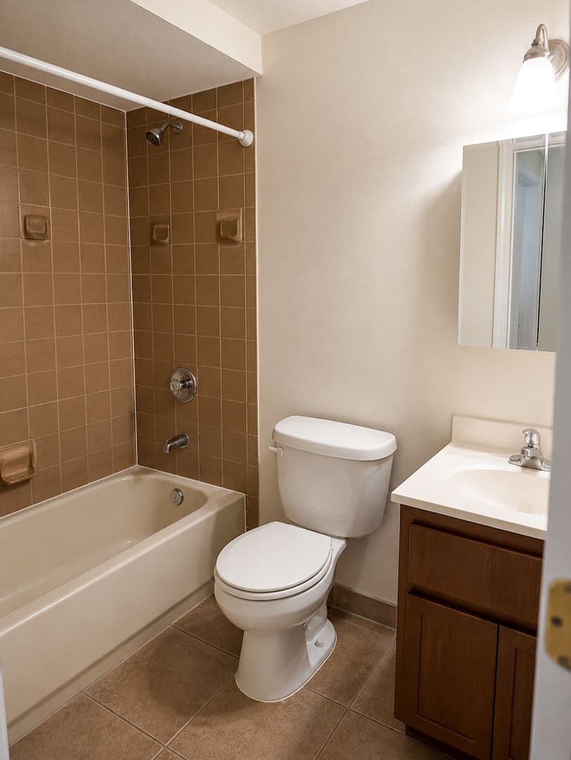 Cape Coral House: 1623 SW Santa Barbara Pl