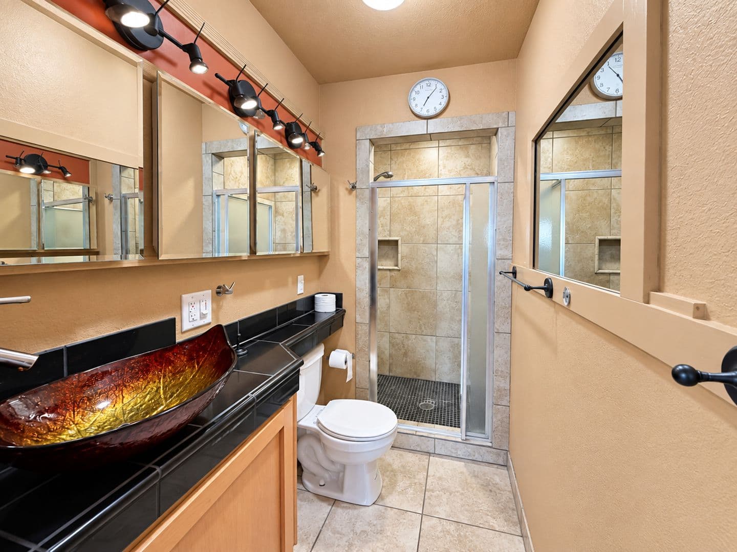 Cape Coral House: 1937 SE 37th St