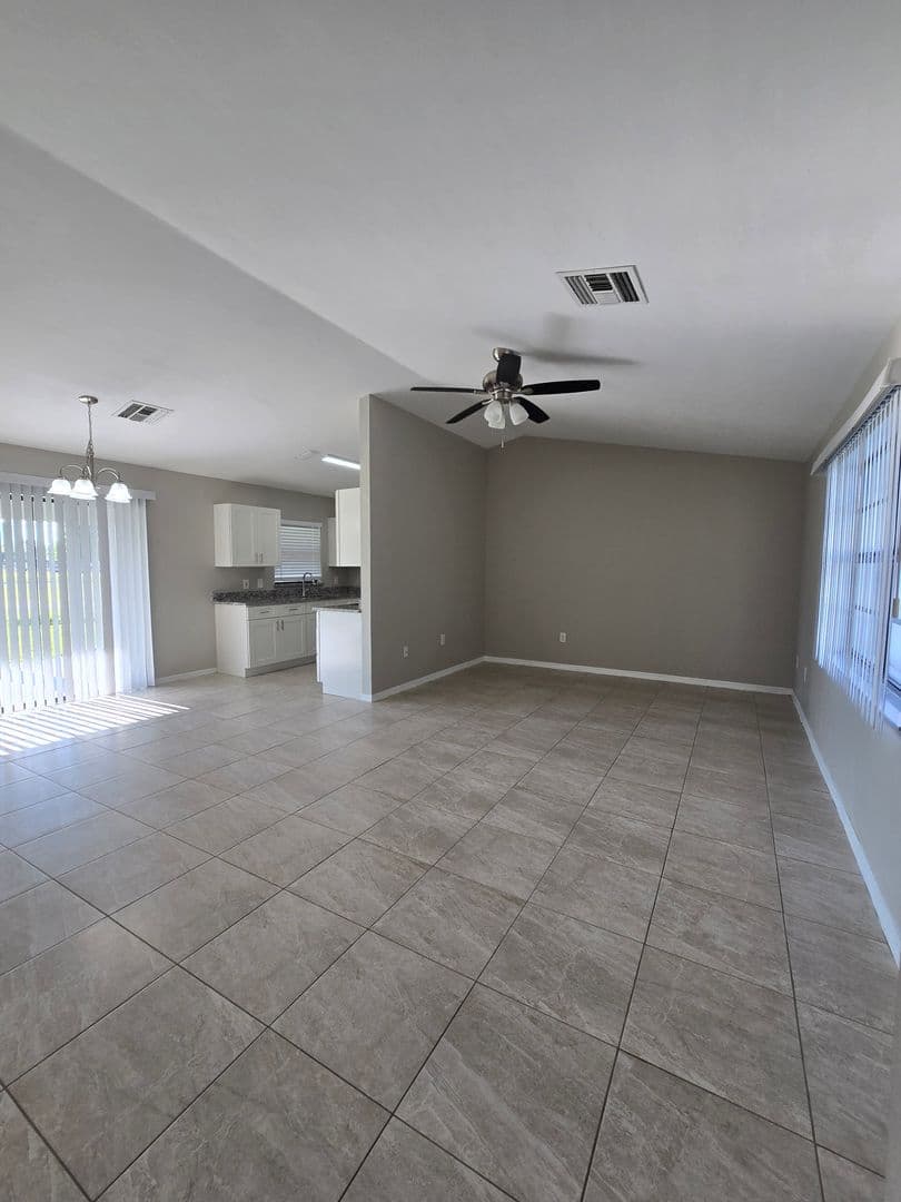 Cape Coral House: 4815 Triton Ct E #1