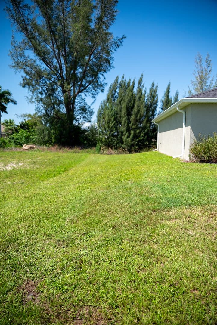 Cape Coral House: 1729 NW 20th Ter