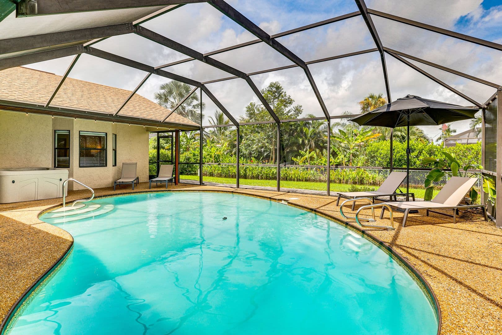 Ft. Myers House: 6030 Perthshire Ln