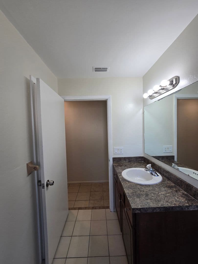Cape Coral House: 4803 Triton Ct E #1