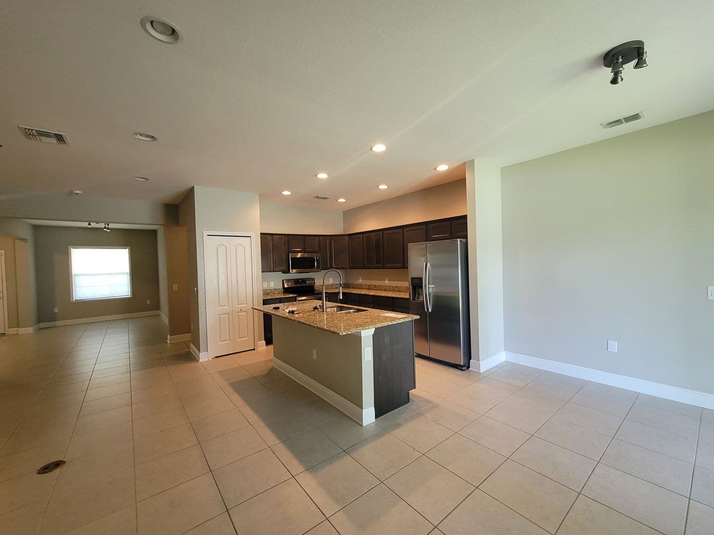 Cape Coral House: 1733 SW 38th Ln