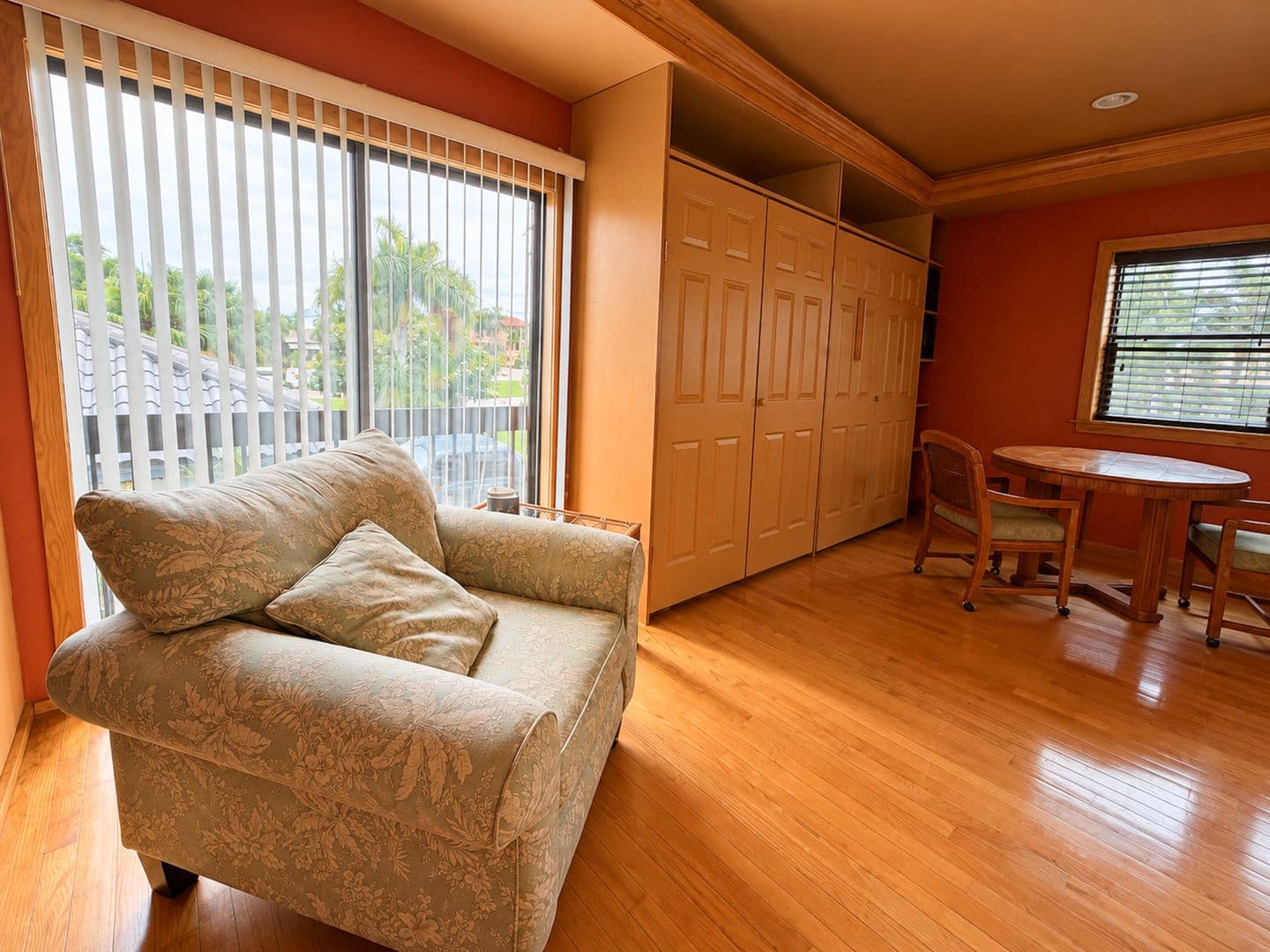 Cape Coral House: 1937 SE 37th St