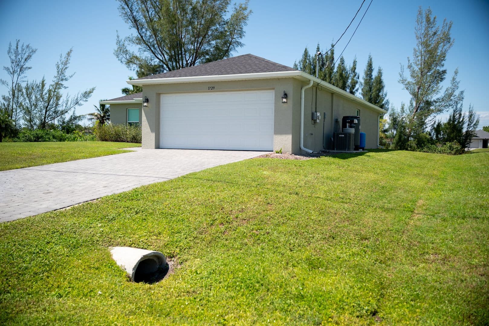 Cape Coral House: 1729 NW 20th Ter
