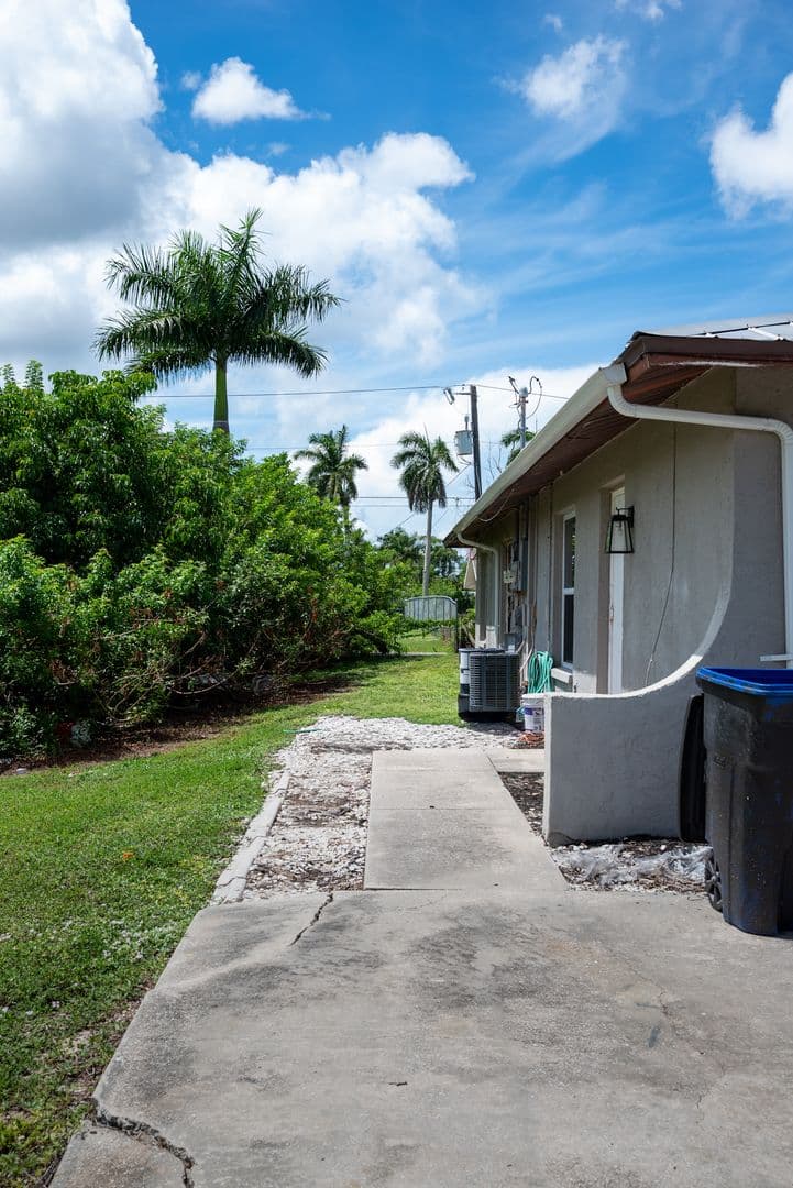 Bokeelia House: 5443 Ave E