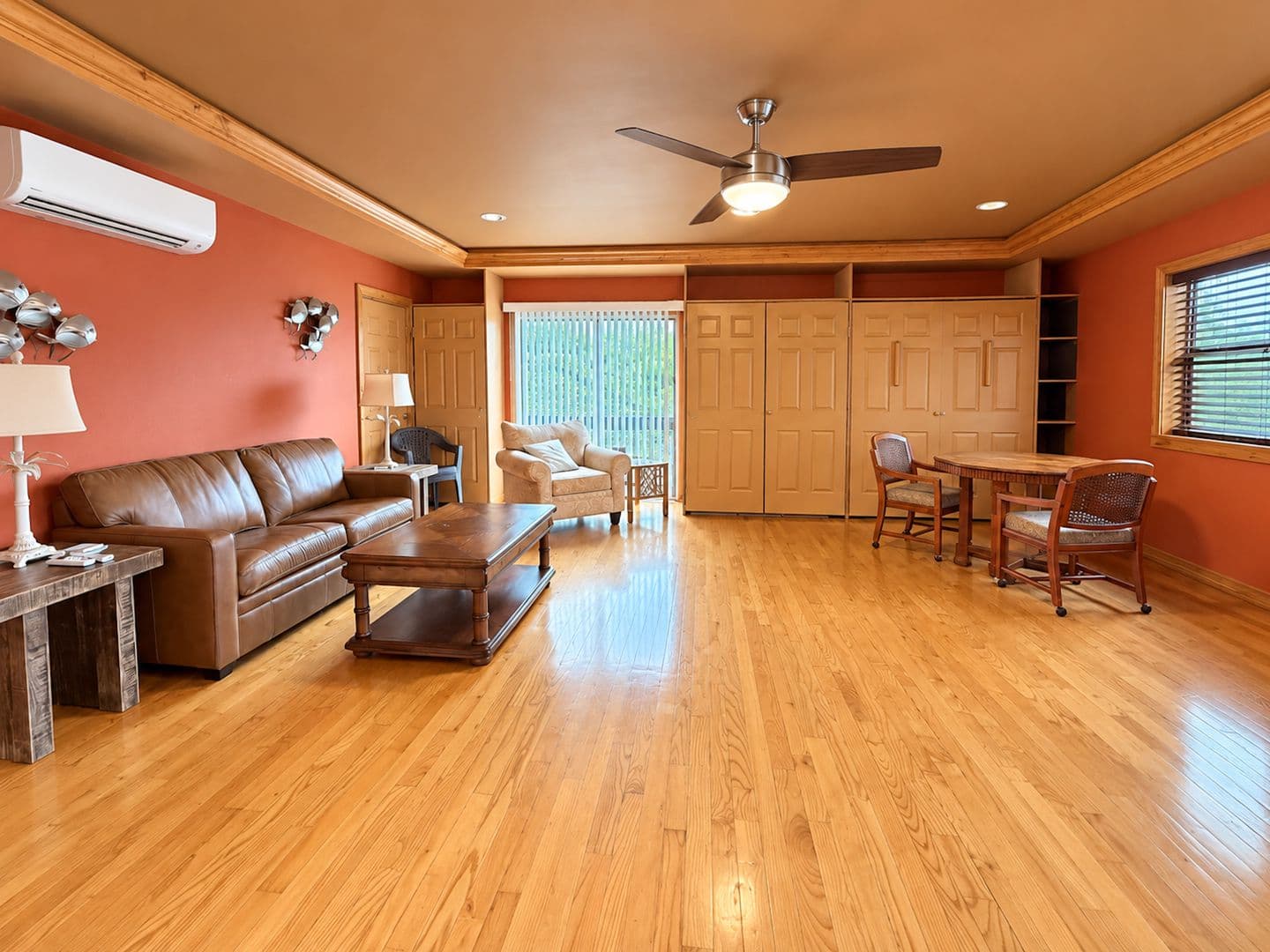 Cape Coral House: 1937 SE 37th St