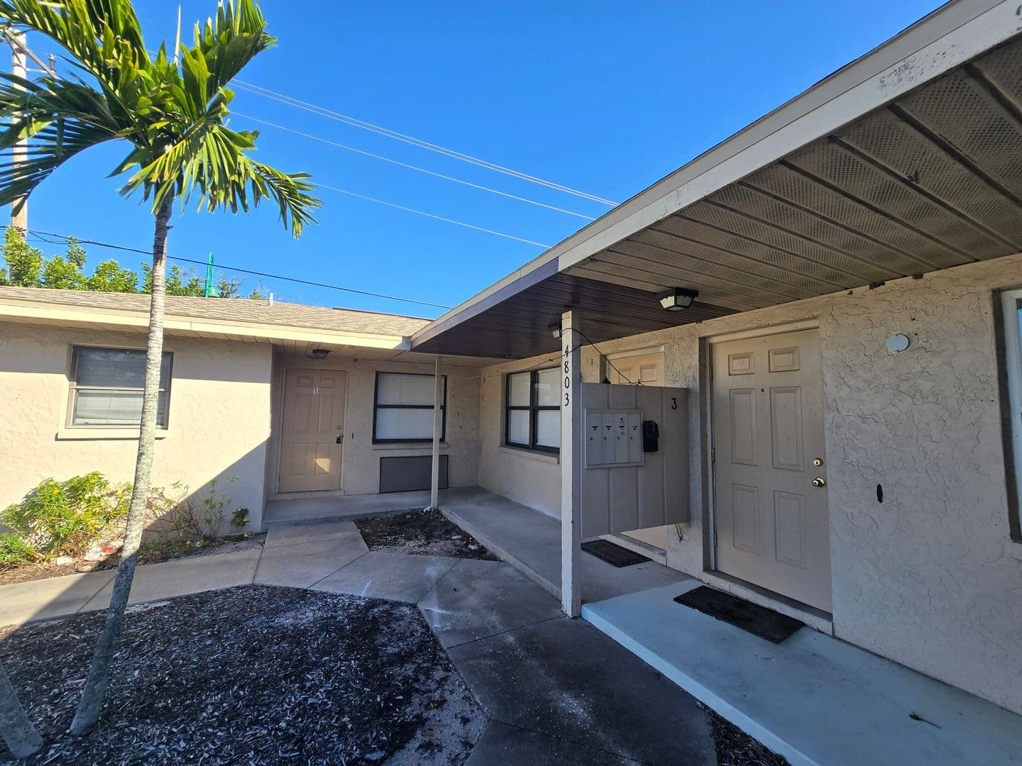 Cape Coral House: 4803 Triton Ct E #1