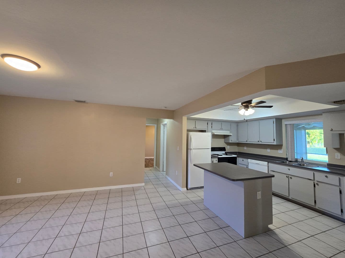 Cape Coral House: 2924 SW 2nd Ave