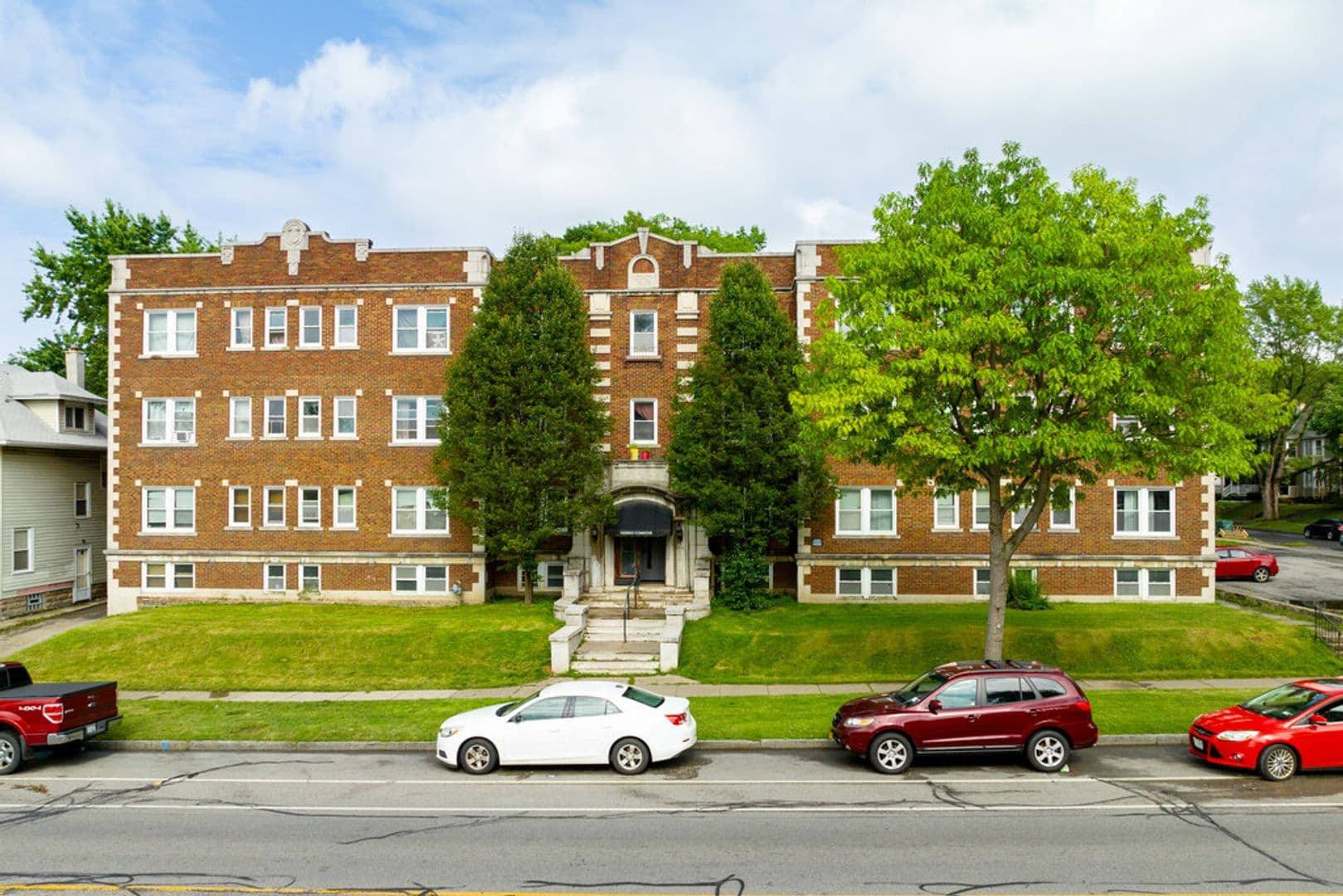 Rochester Apartment: 1126 Dewey Avenue