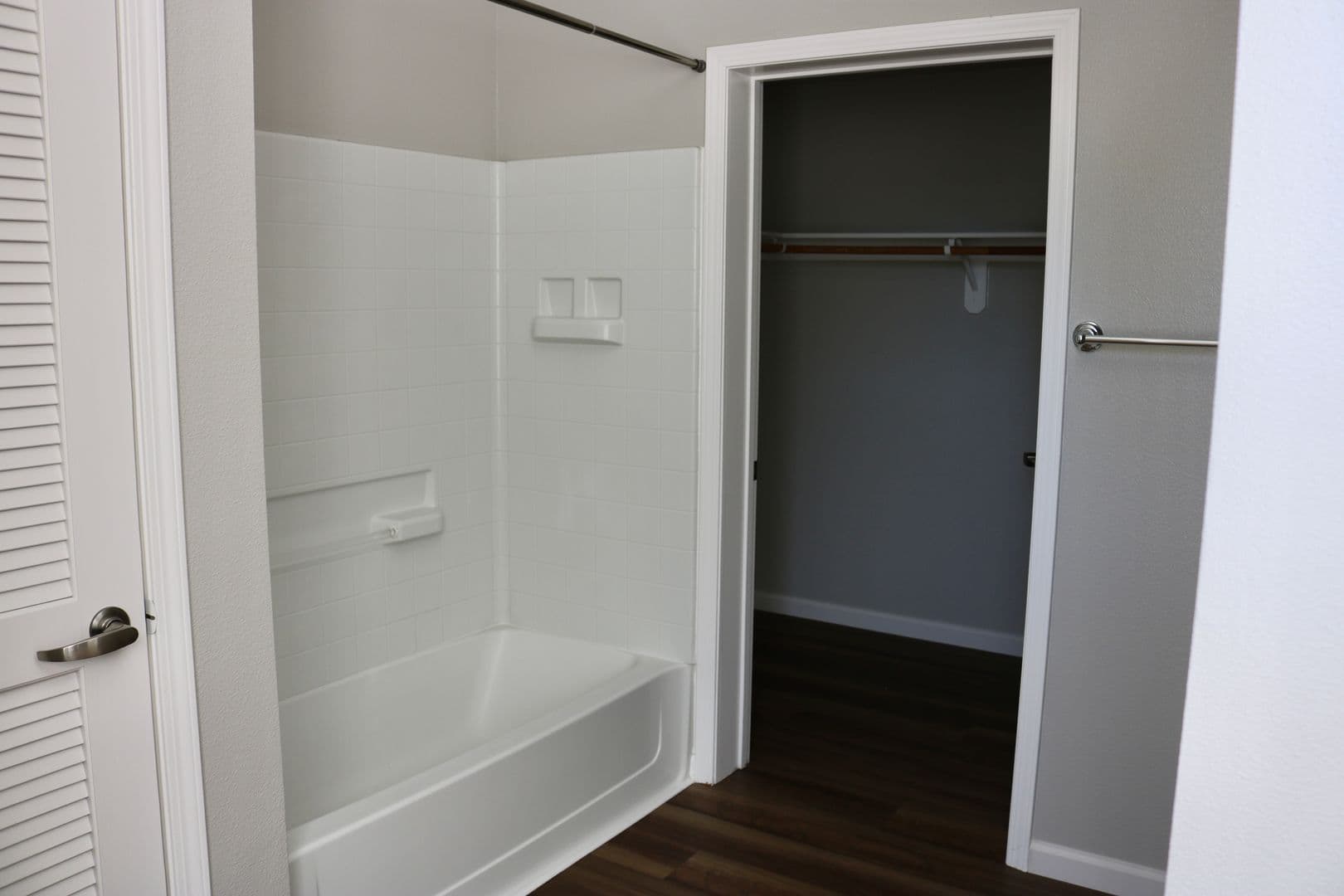 Santa Rosa Apartment: 3587 Round Barn Blvd