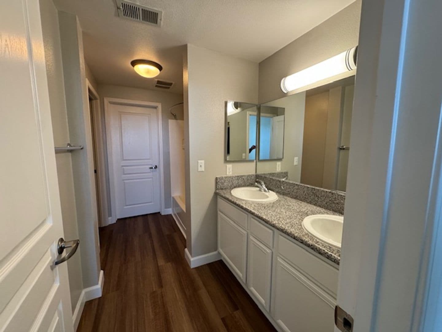 Santa Rosa Apartment: 3587 Round Barn Blvd
