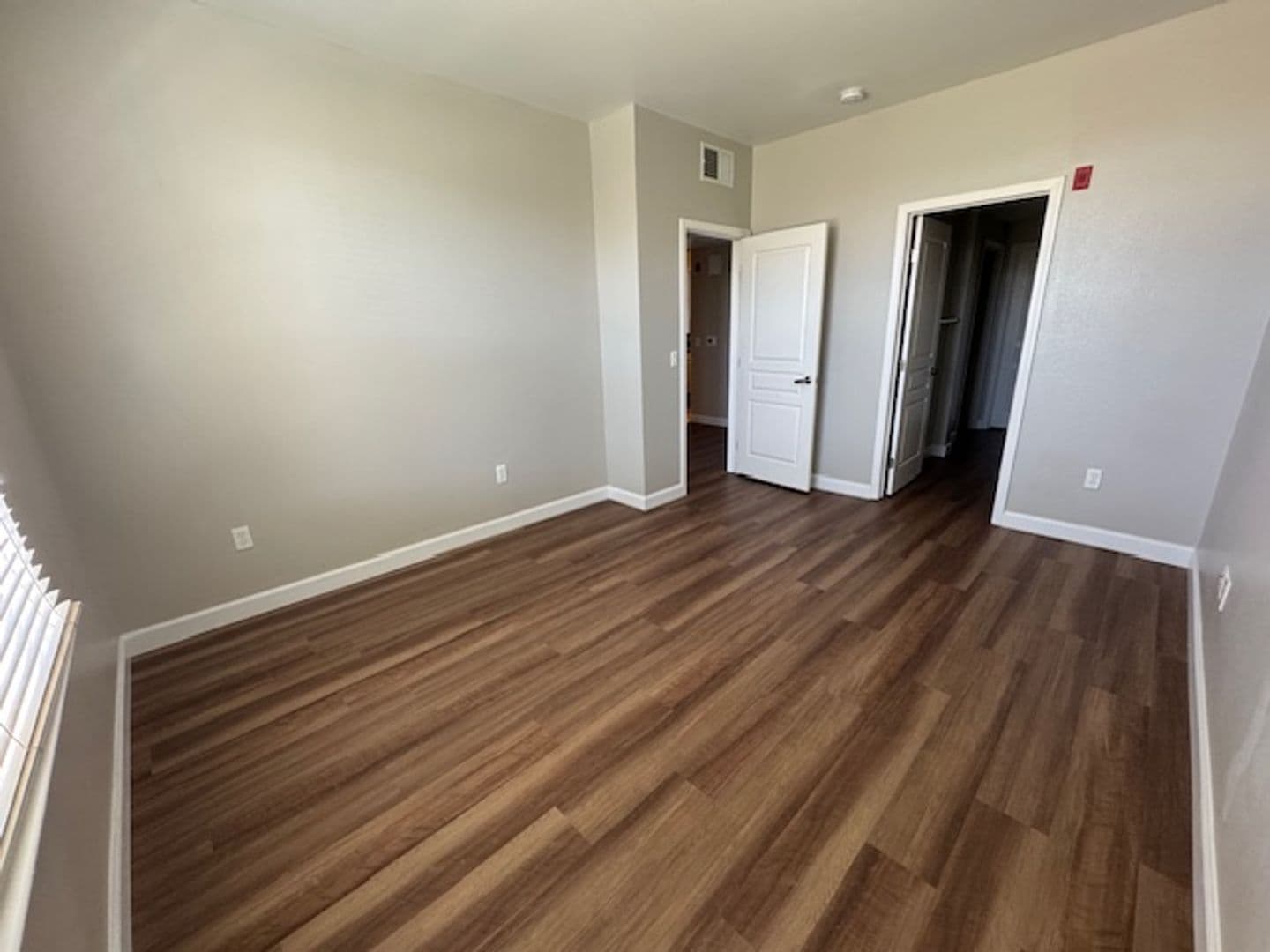 Santa Rosa Apartment: 3587 Round Barn Blvd
