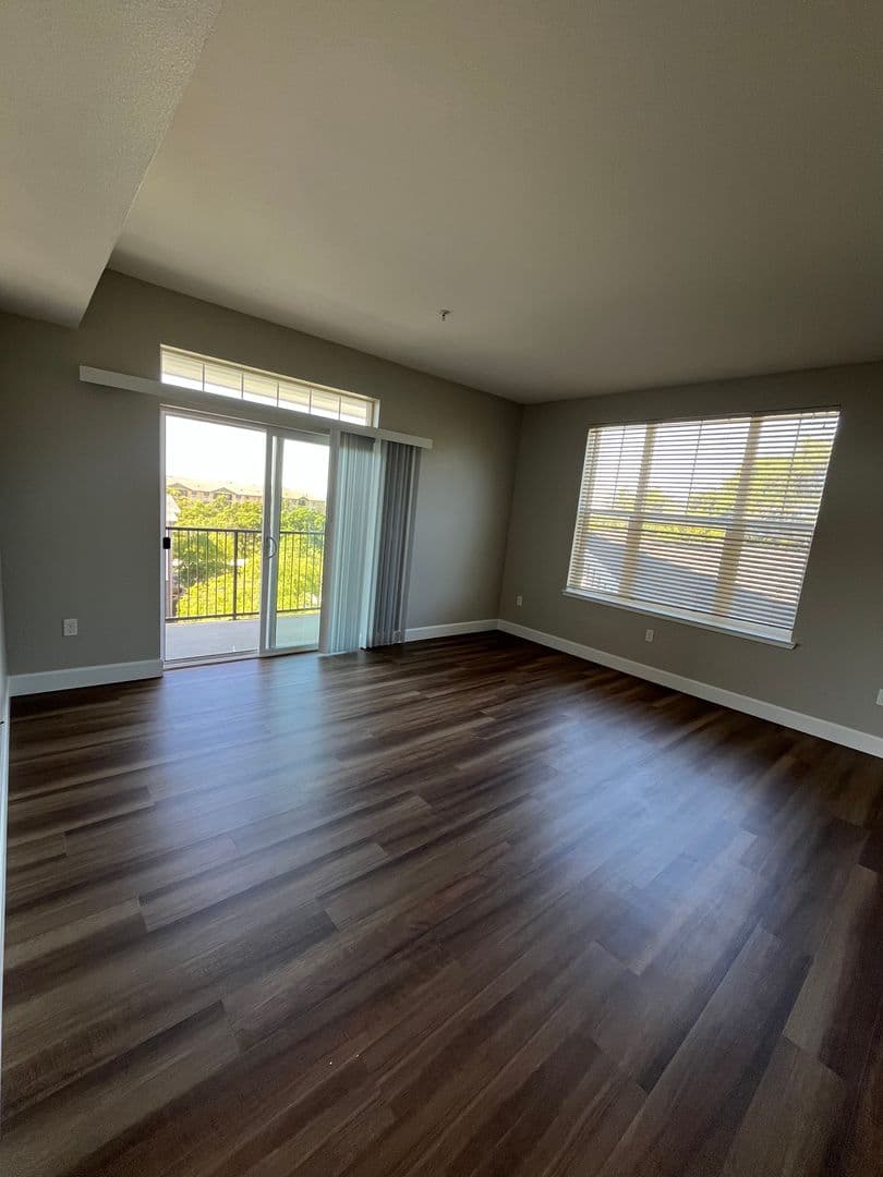 Santa Rosa Apartment: 3587 Round Barn Blvd