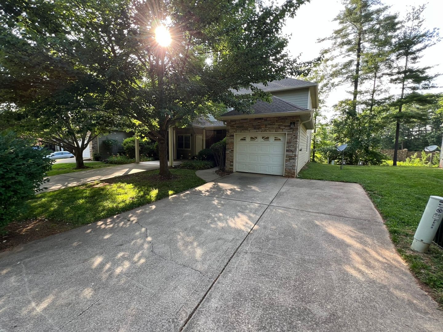 Arden Townhome: 14 Pepperbrush Trail