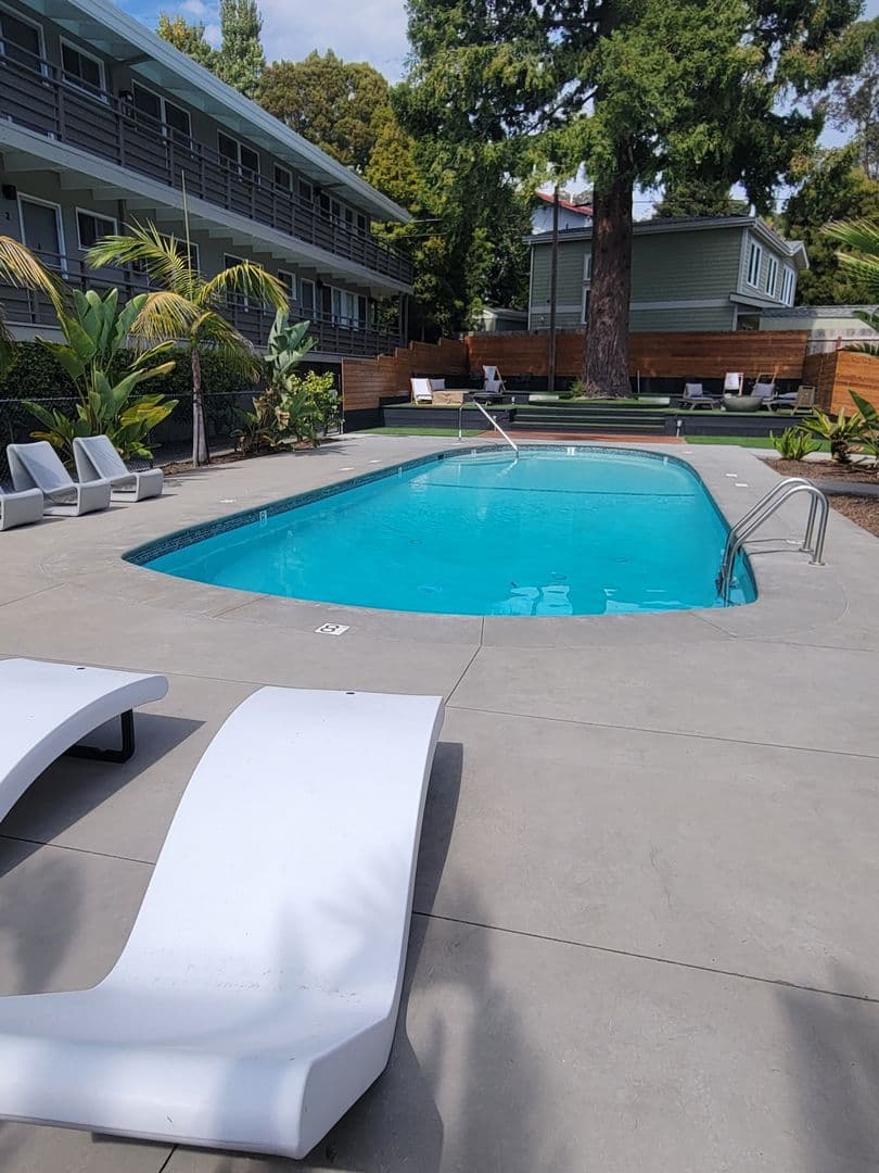 Mill Valley Apartment: 19 Knoll Lane