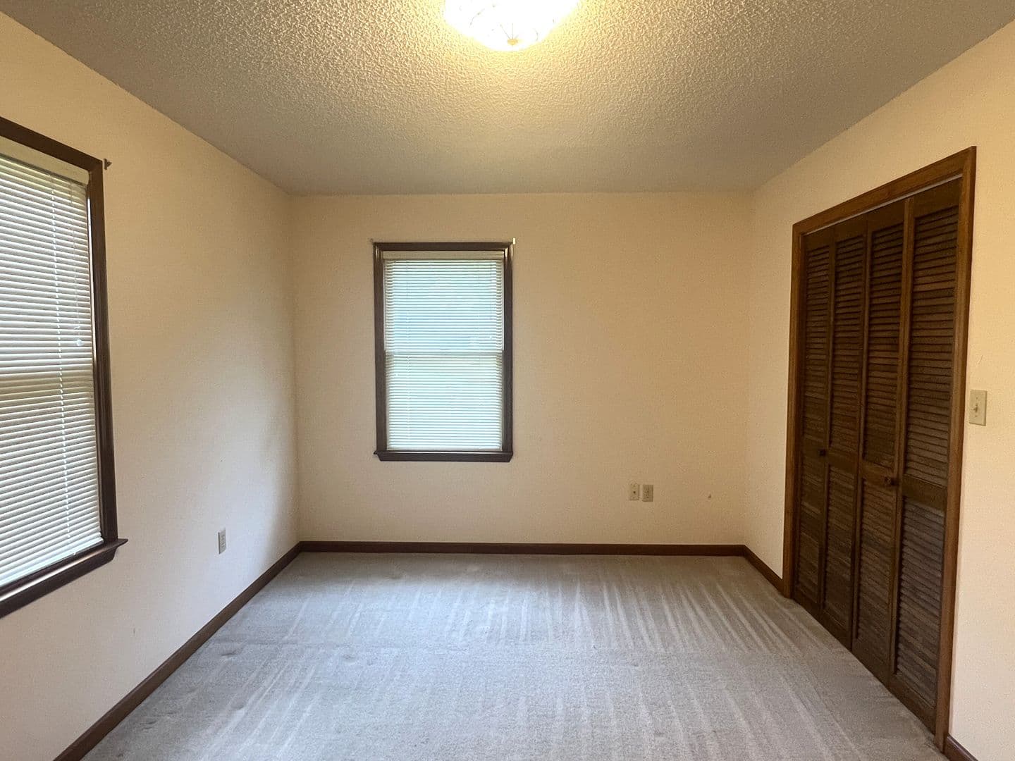 Kathleen House: 178 Woodard Rd