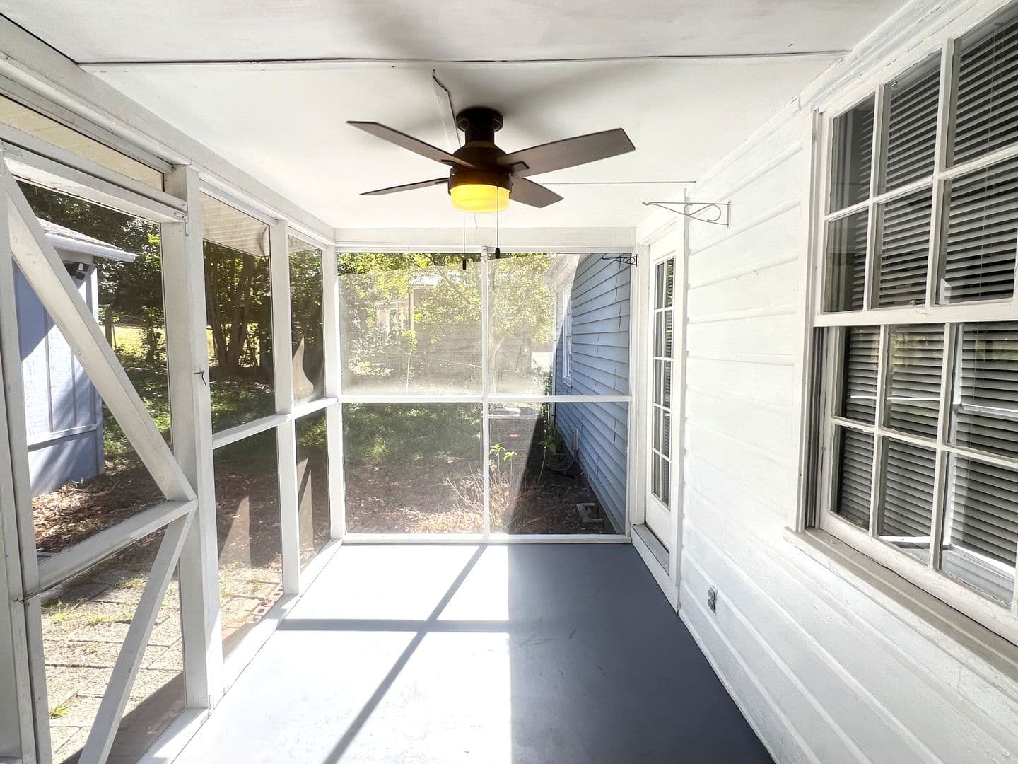 Macon House: 2581 Old Holton Rd