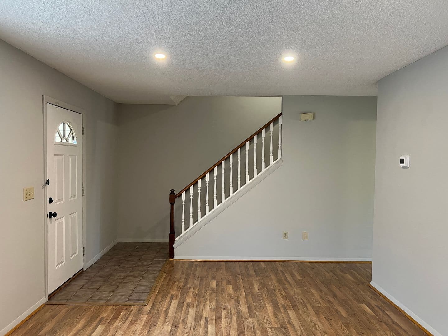 Bonaire House: 620 Maplewood Dr